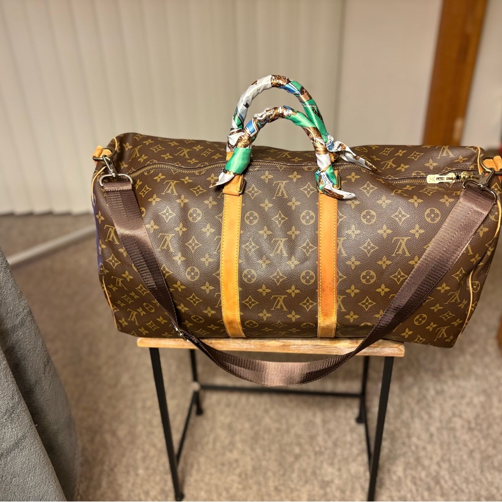 Louis Vuitton Brown Monogram Canvas Keepall 55 Duffel Bag with unbranded strap - Picture 3 of 15